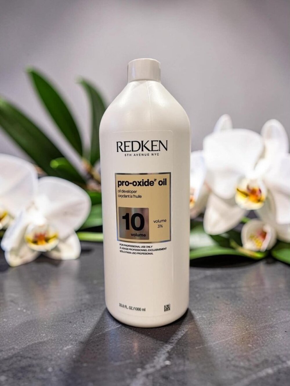 Redken Pro Oxide Oil Developer 10 Volume 6% 33.8 oz